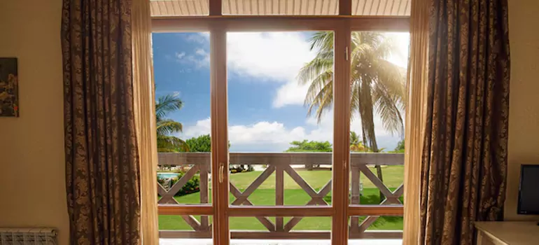 Residential Garden Window Enclosure Repair in Apopka, FL