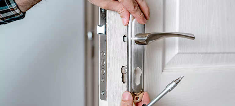 Front Door Knob Repair in Apopka, FL