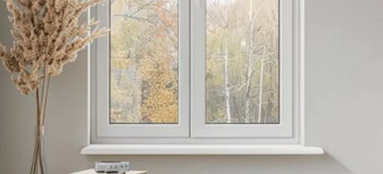 Vinyl Window Stool in Apopka, FL